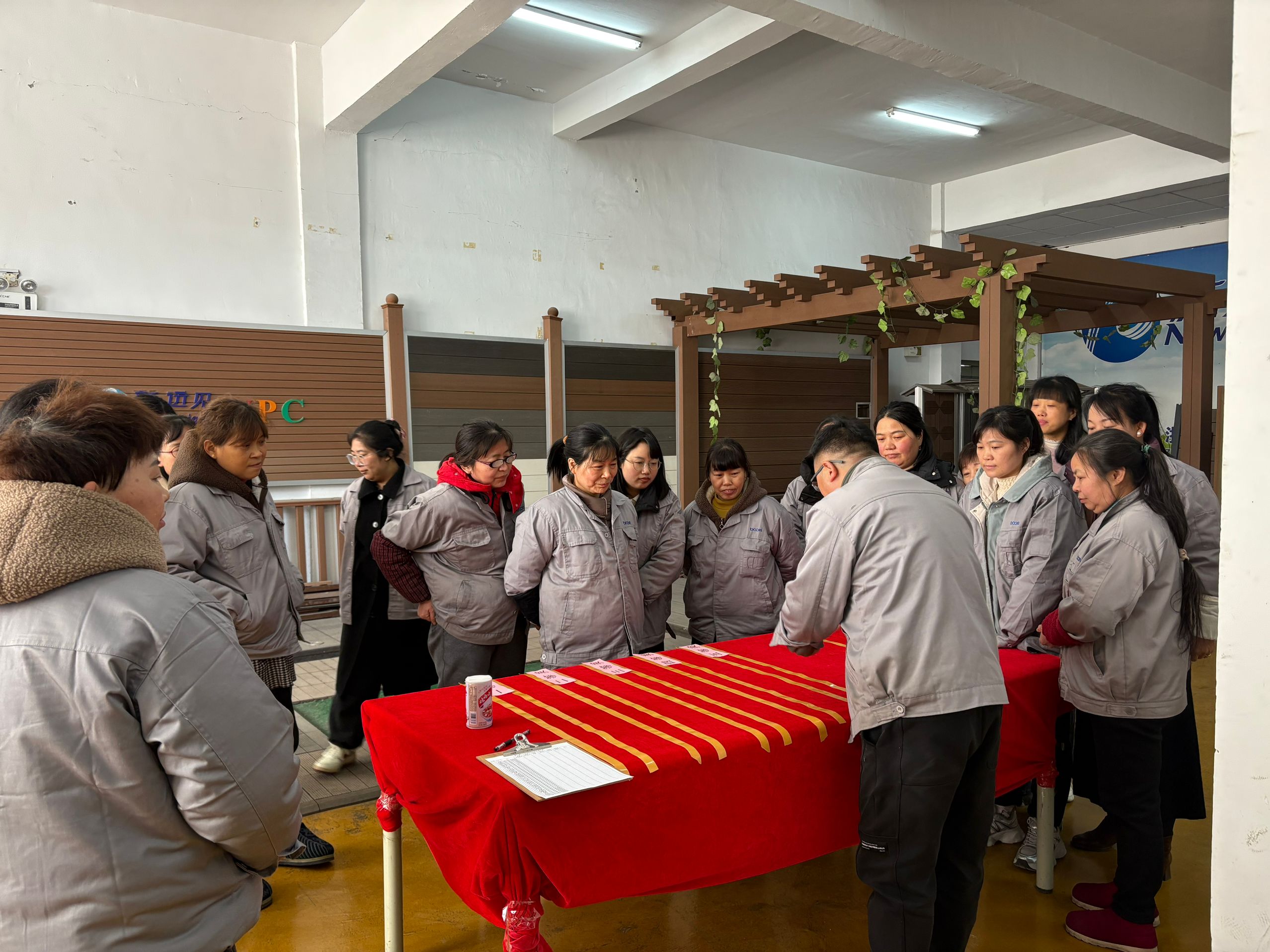 C8A0027609B72A6CDB5EF06A8F88B965